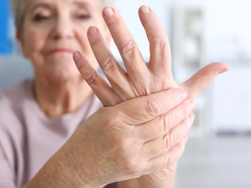 How Carroll Chiropractic treats bursitis in Westminster