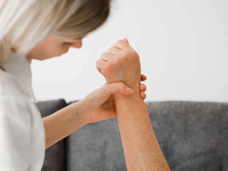 Chiropractic care for neuropathy at Carroll Chiropractic in Westminster